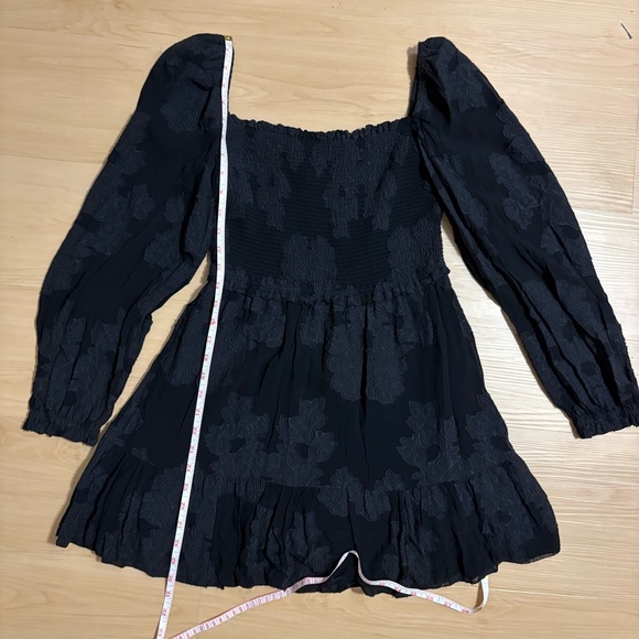 Wilfred Tempest Dress Black Floral Smocked Mini Medium Square Neck Puff Sleeve - Picture 11 of 14